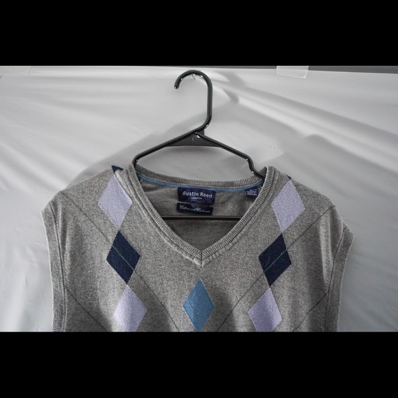 Austin Reed Sweater Vest - Picture 4 of 4